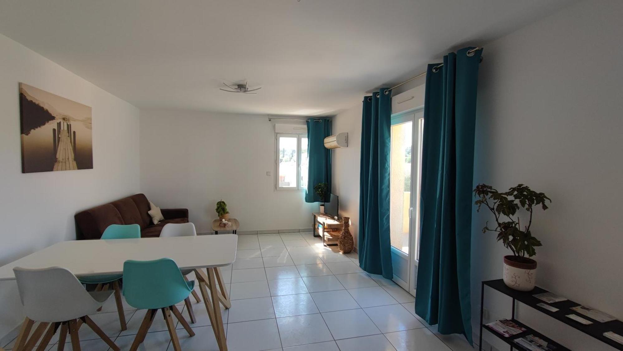 Appartement Cosy Uchaud Bagian luar foto