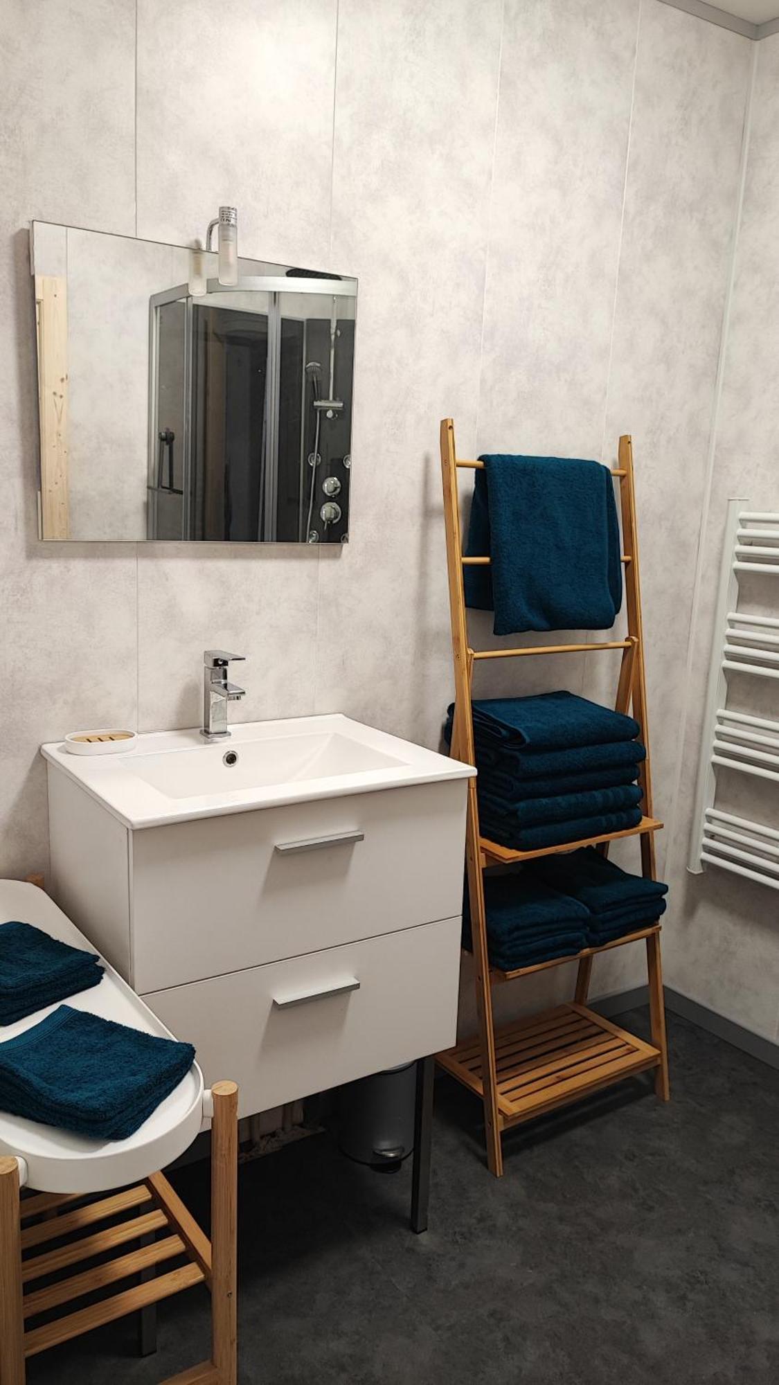 Appartement Cosy Uchaud Bagian luar foto